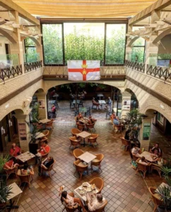 Montroig Café