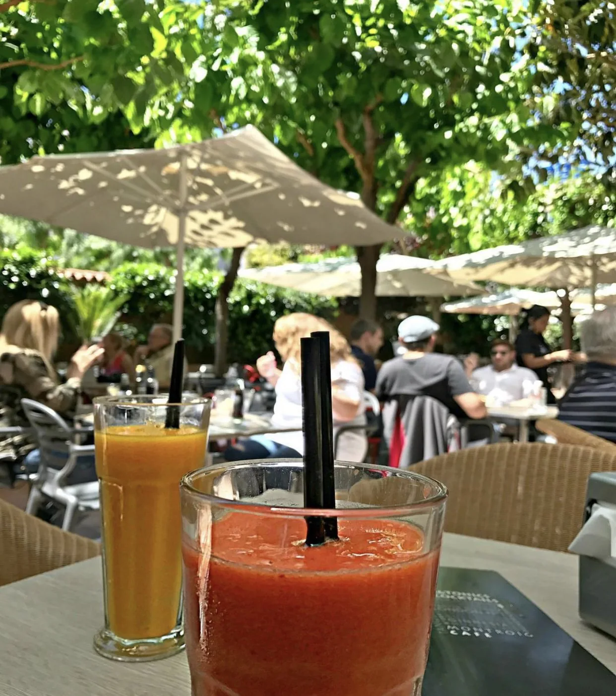 Montroig Café